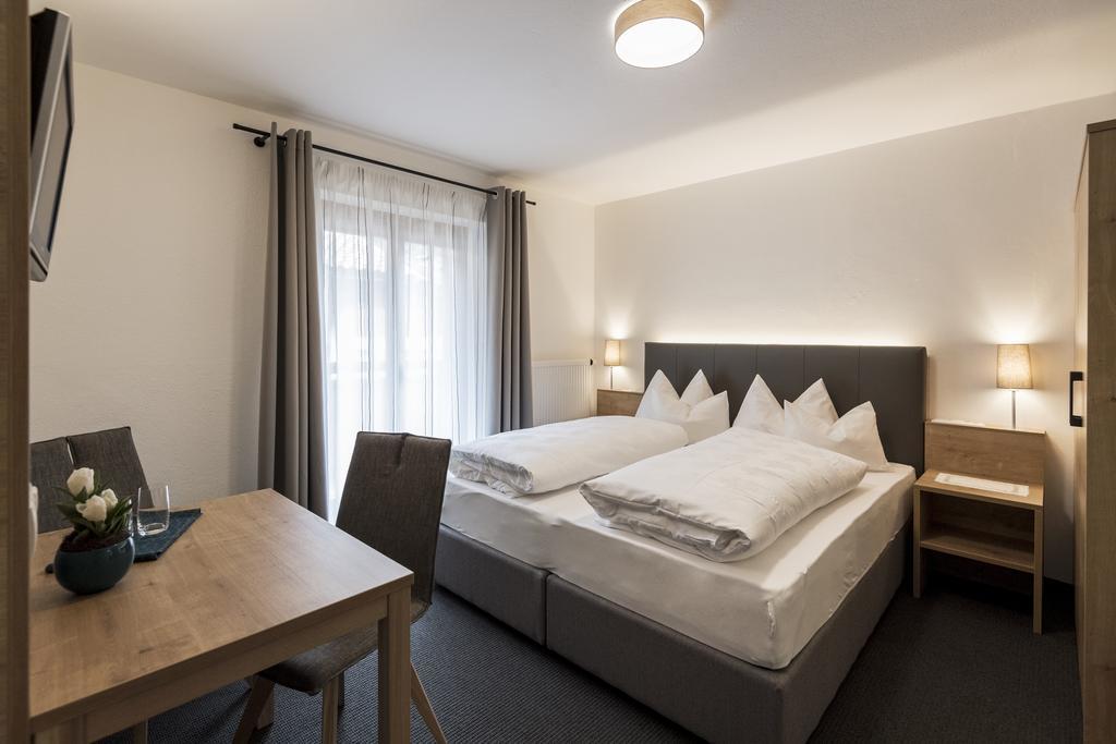 Hotel Garni Gruenau San Martino In Passiria  Zewnętrze zdjęcie