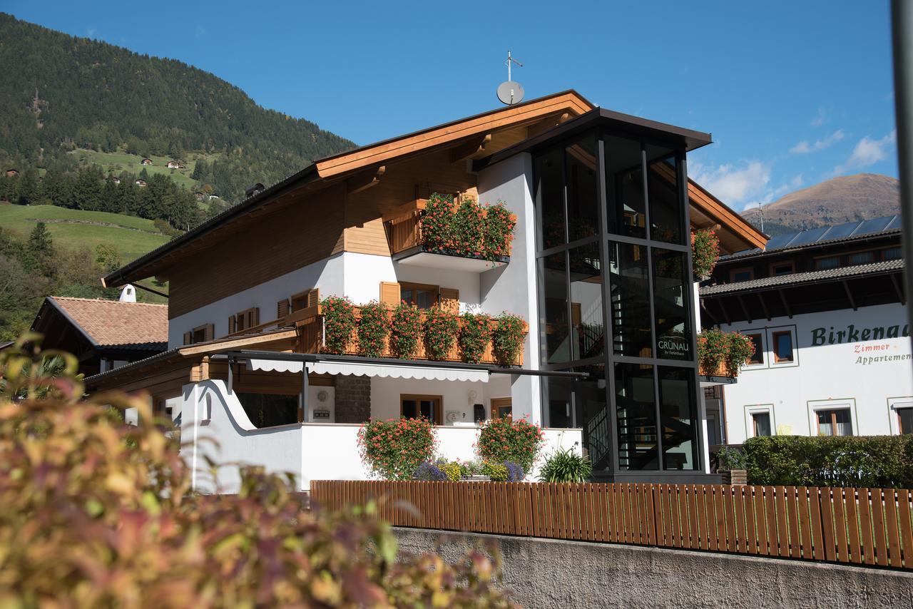 Hotel Garni Gruenau San Martino In Passiria  Zewnętrze zdjęcie